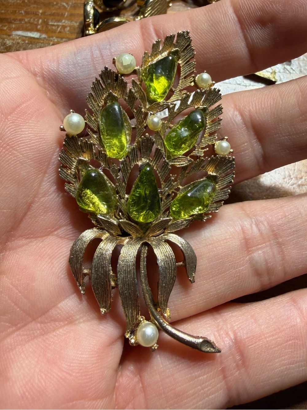 Vintage Lisner Gold Tone Faux Pearl Faux Peridot Floral Brooch